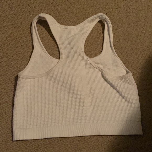 White cropped tank top - Picture 3 of 3